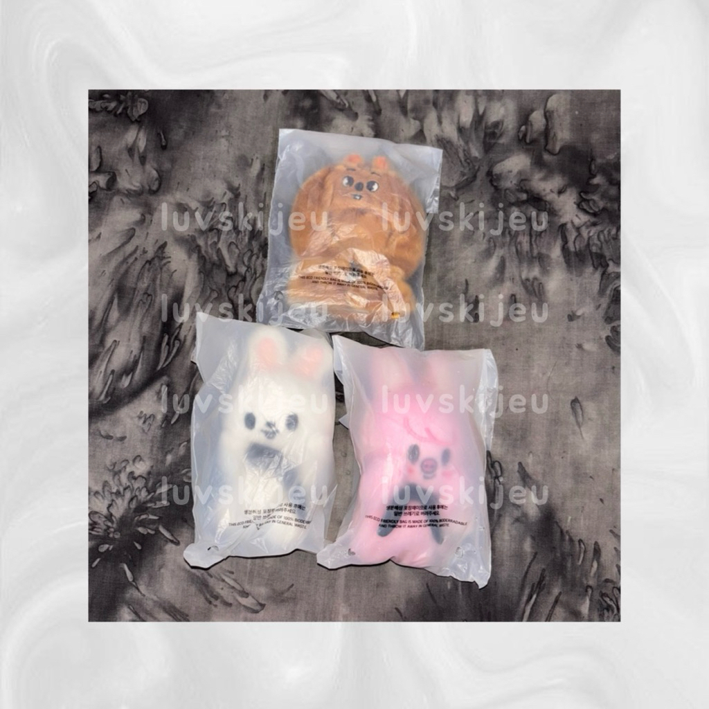 SKZOO PLUSH OUTFIT HAN QUOKKA 5’CLOCK