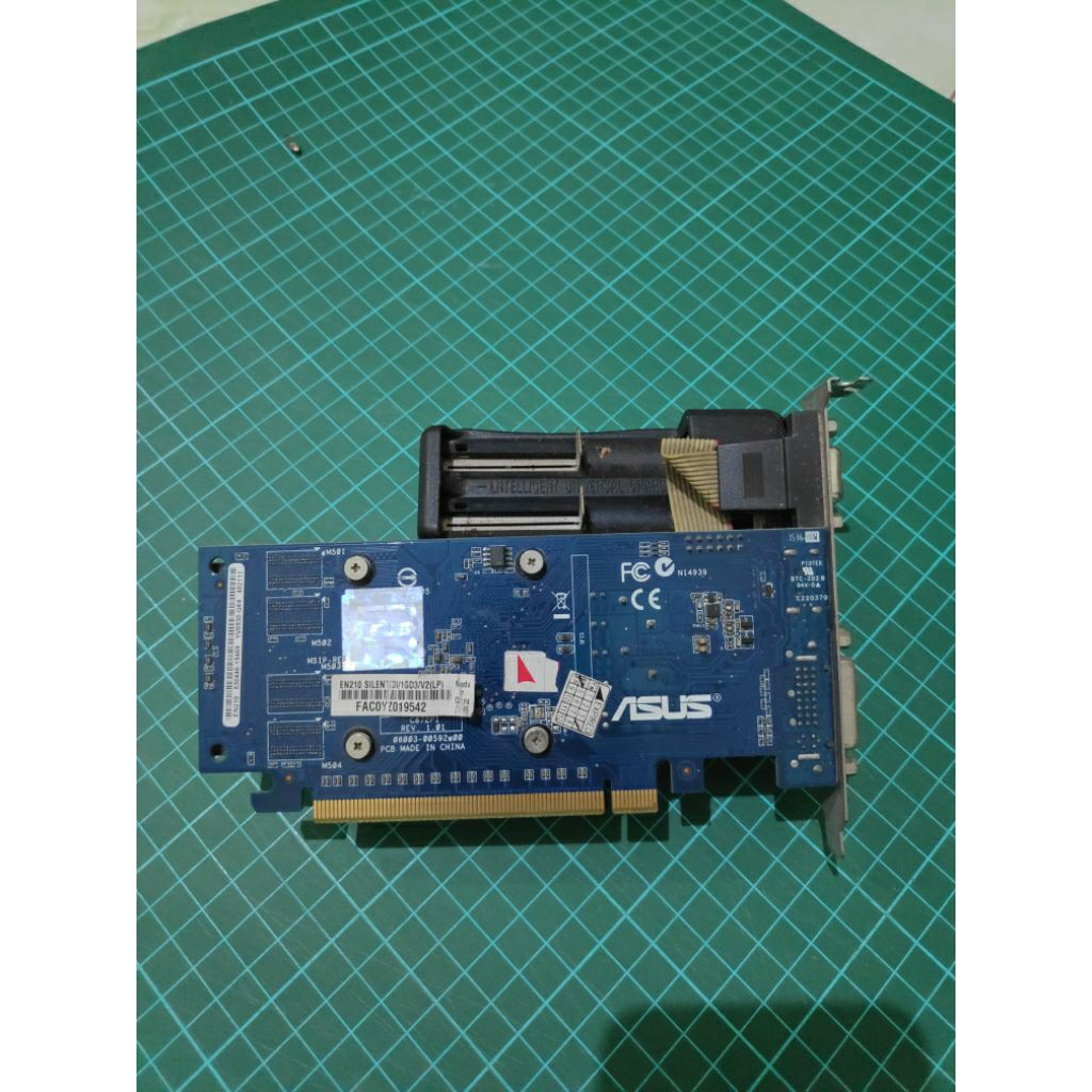 VGA ASUS EN210 SILENT DDR3 1GB
