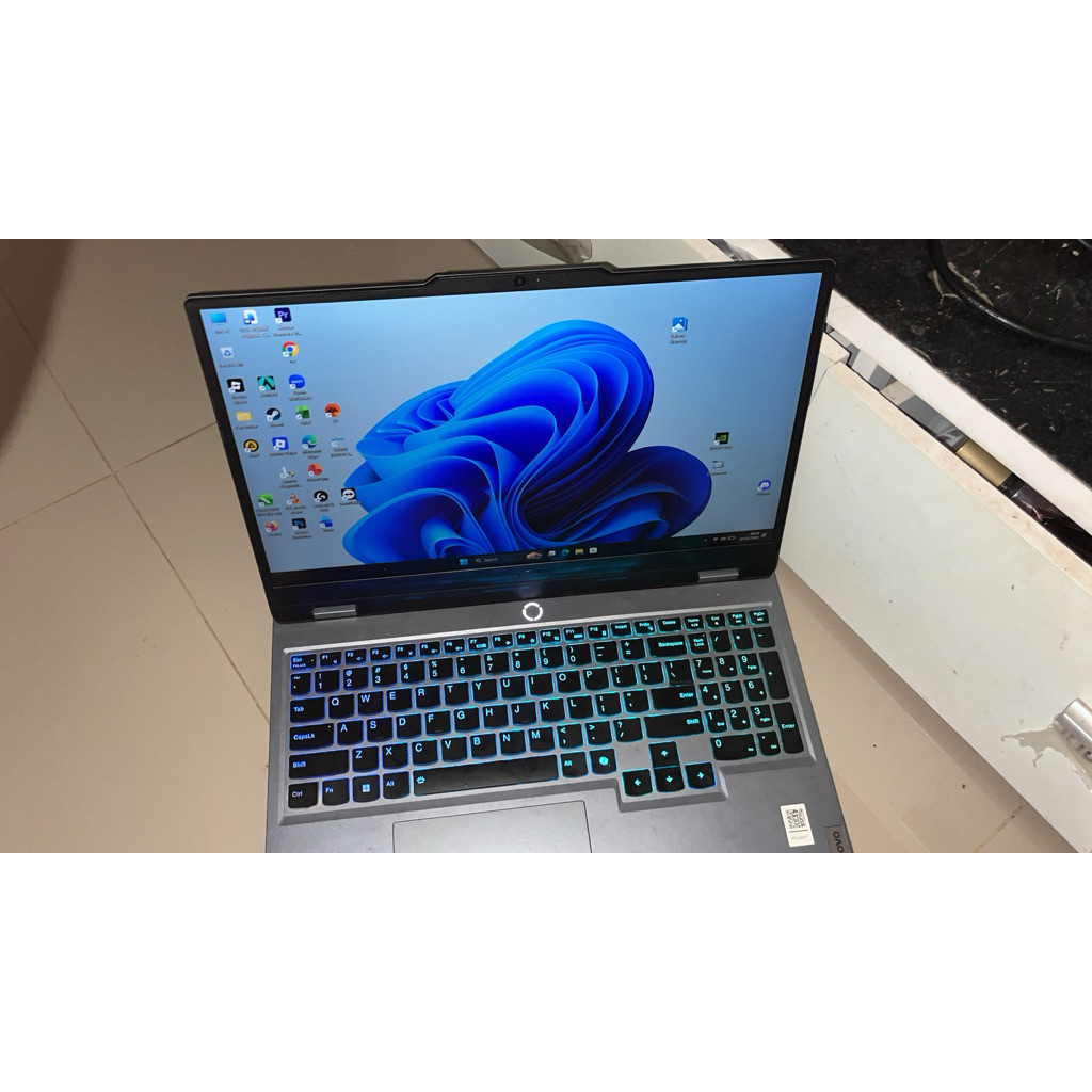 Lenovo LOQ