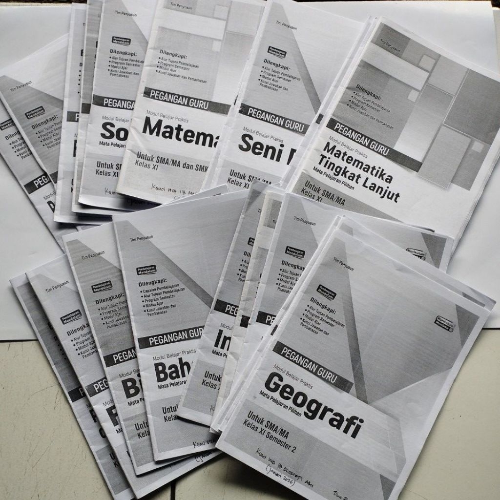 KUNCI LKS KELAS 11 VIVA PAKARINDO