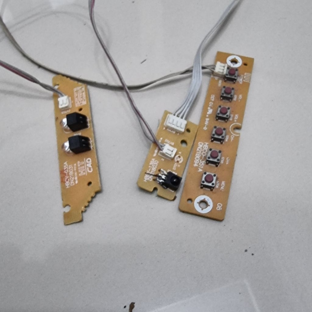 Promo  Sensor RF Remote  & Lampu indikator TV LED LCD Polytron 20-24 inch Cabutan dari tipe PLD22D95