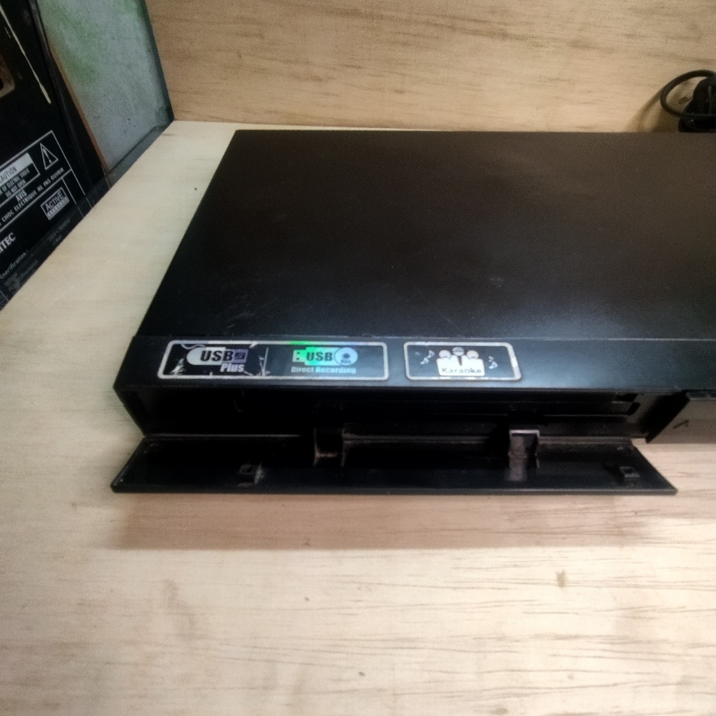 DVD CD Player LG DV586 Second