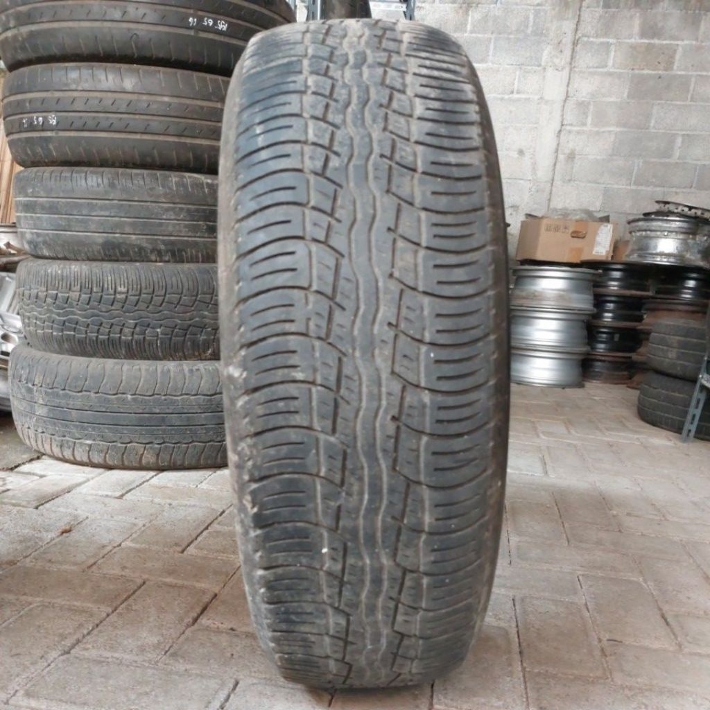 Ban Second 215/60 R17 96H Bridgestone Dueler H/T Siletan
