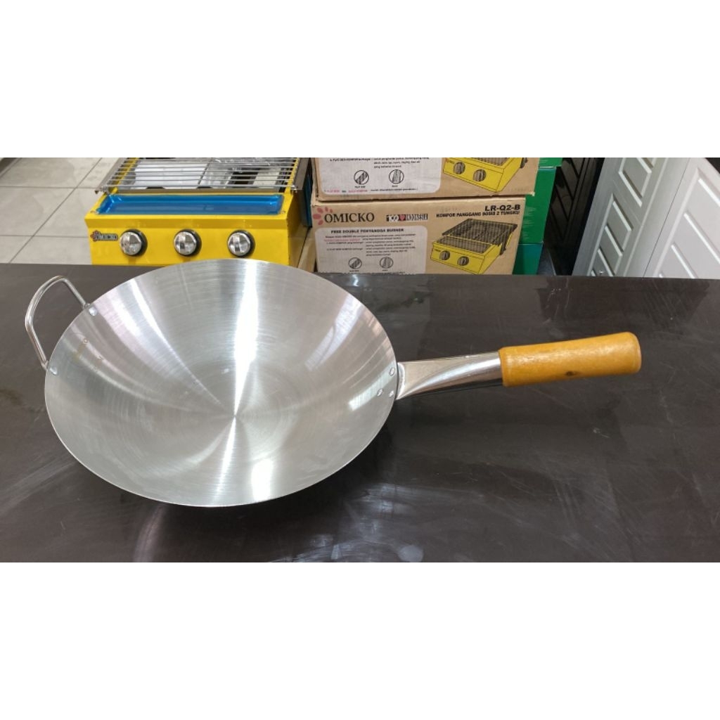 Omicko wajan gagang kayu