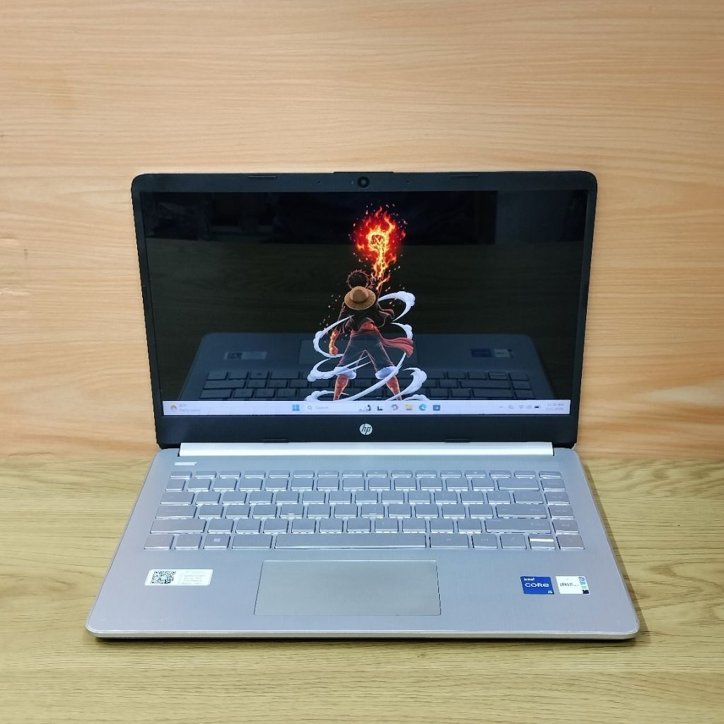 laptop hp laptop 14s intel core i5-1135G7 iris Xe ram 8gb/ssd 512gb fhd ips backlit
