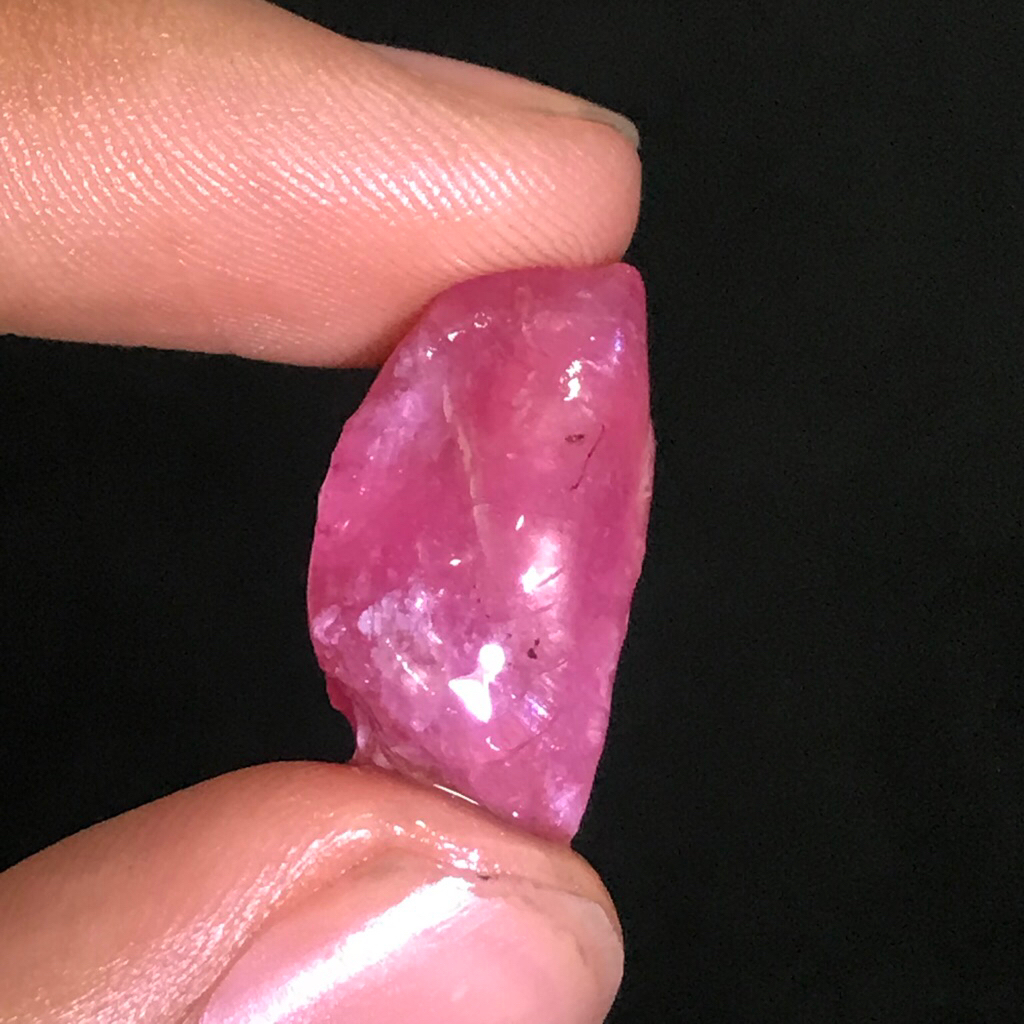 BAHAN RUBY STAR DIM 21 X 12 X 8 MM