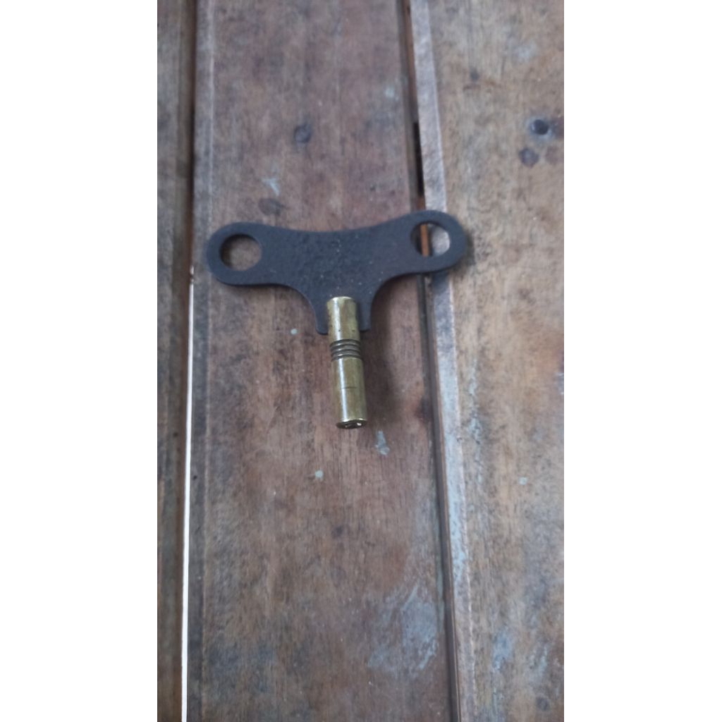 Kunci Jam kuno Junghans Original German