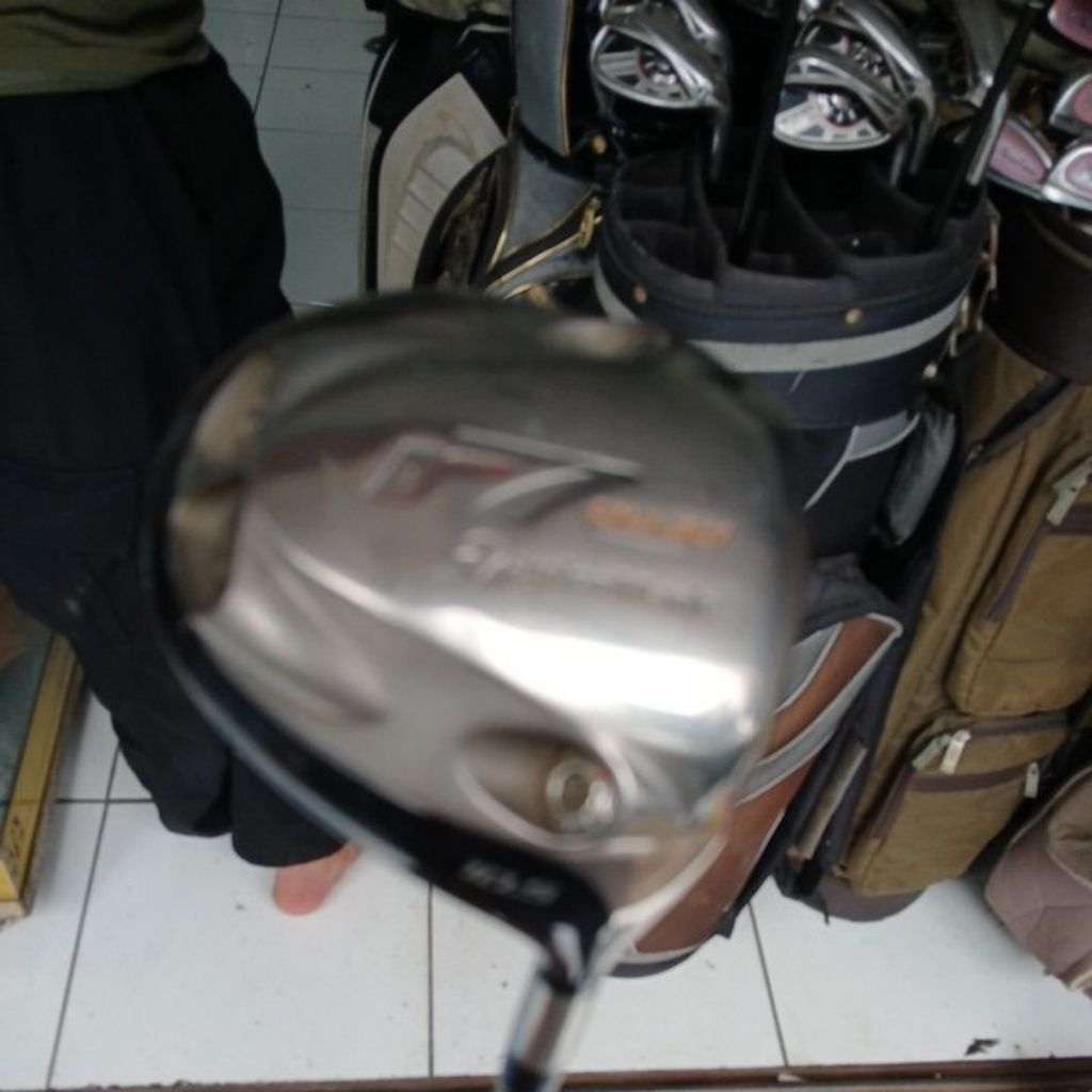 driver no1 merek taylormade r7 lop10.5