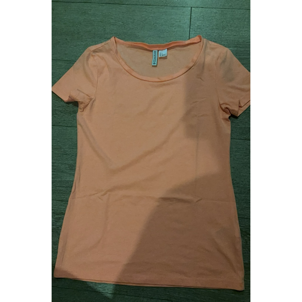 kaos neon hnm preloved