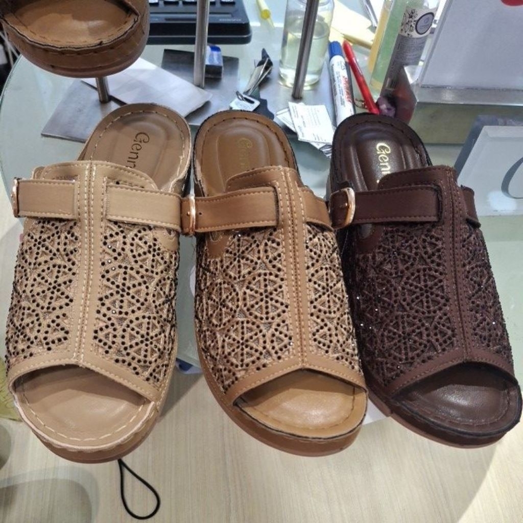 Sandal selop wanita Genny 36 sd 40