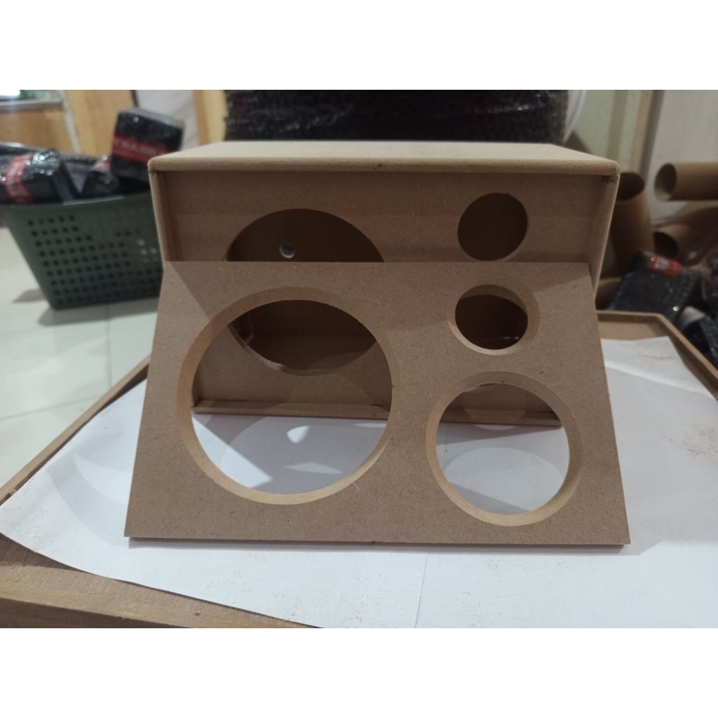 BOX SPEAKER 4 INCH - 2.5 INCH - 1.5 INCH - PBR 3 INCH