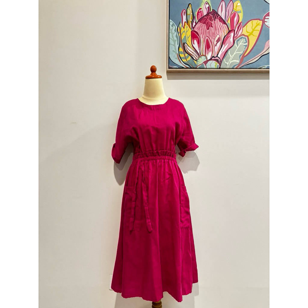Dress Wanita Pink Panjang lengan pendek