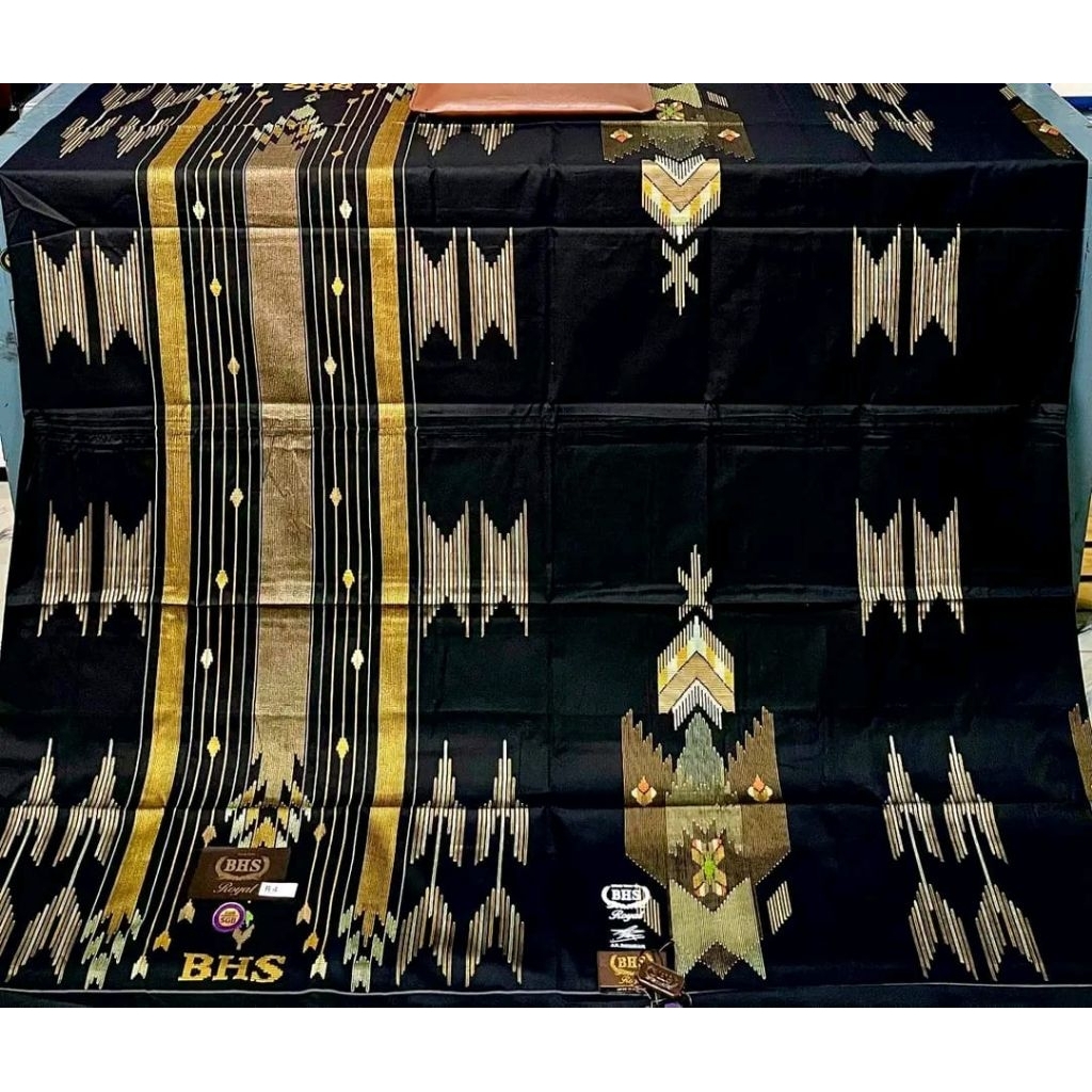 SARUNG BHS GOLD PREMIUM SUTRA HALUS