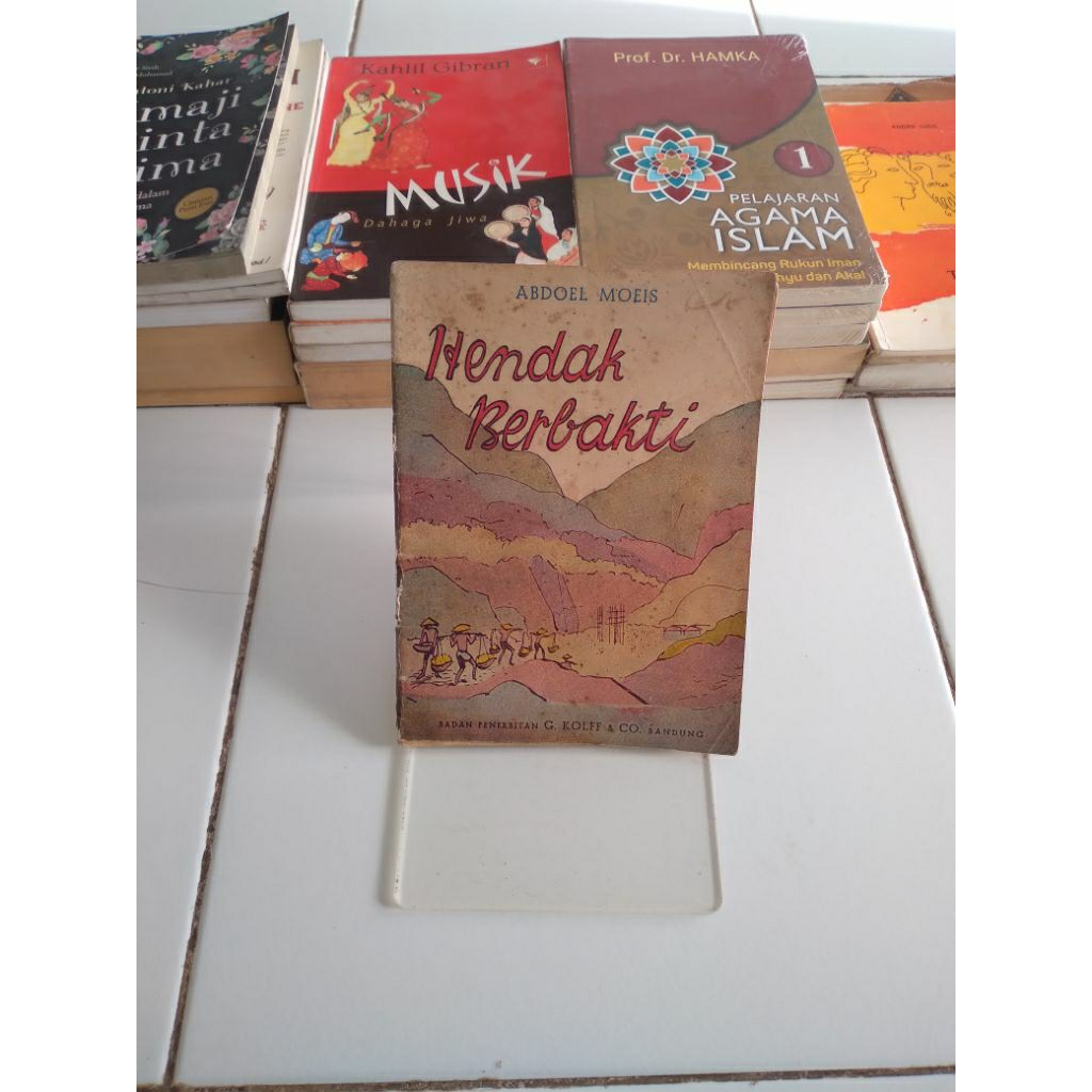 abdoel moeis hendak berbakti