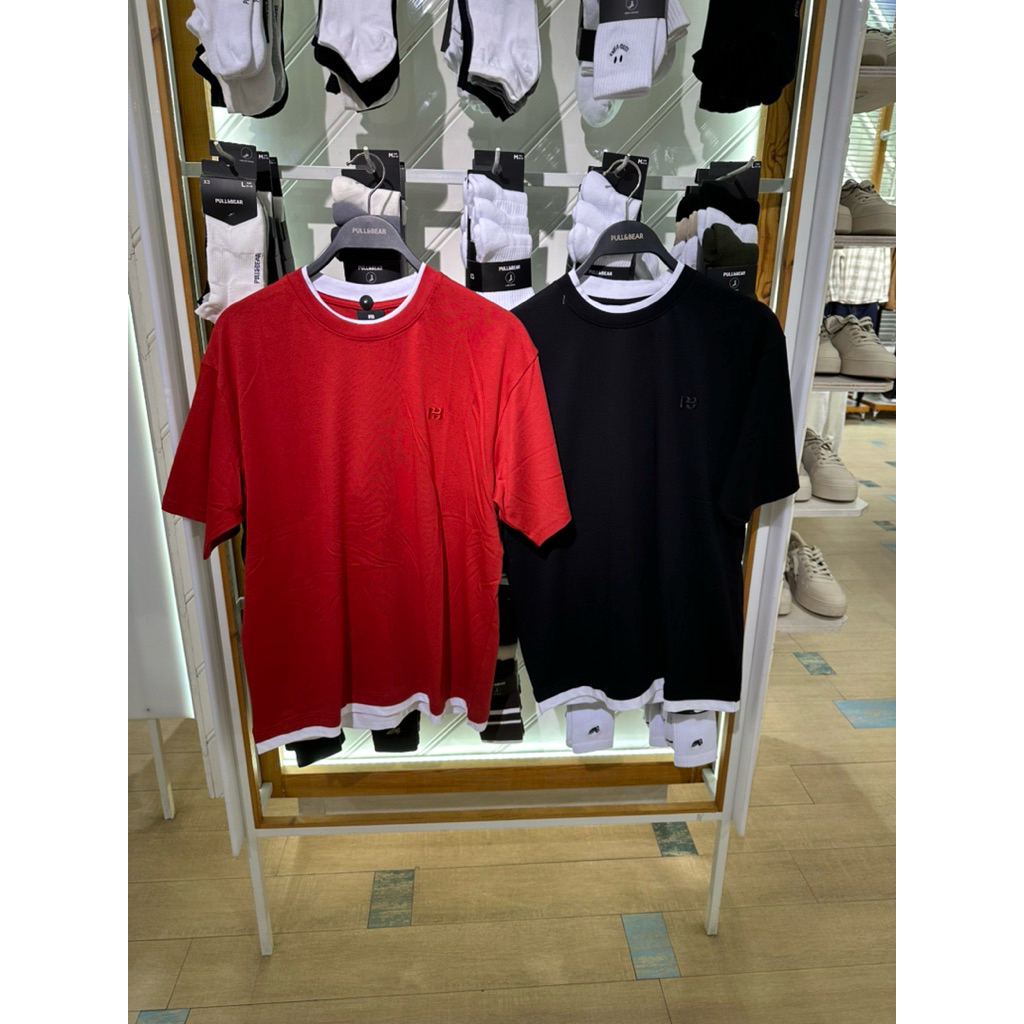 Kaos Cowok Logo pull and Bear