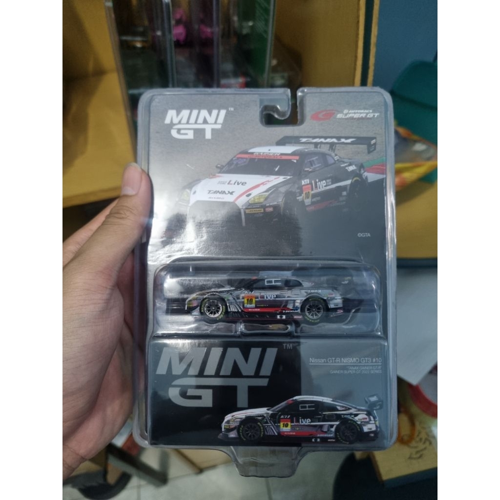 MINI GT Nissan R35 GT