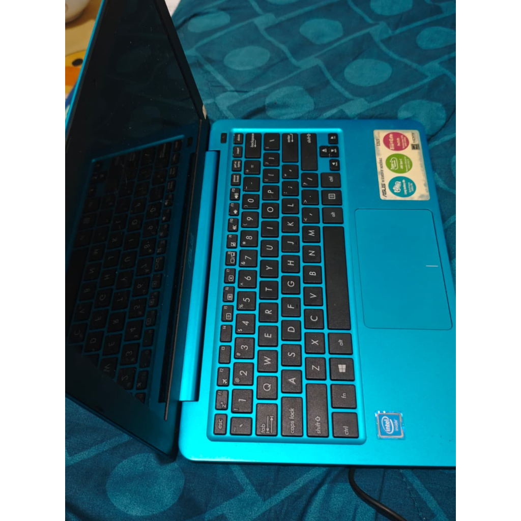 NOTEBOOK ASUS E202S SECOND TERAWAT