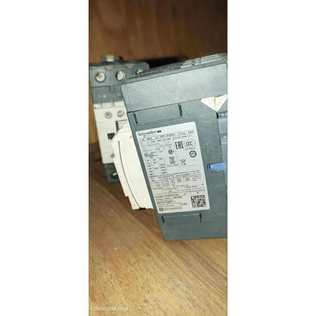 contactor Schneider 60 A