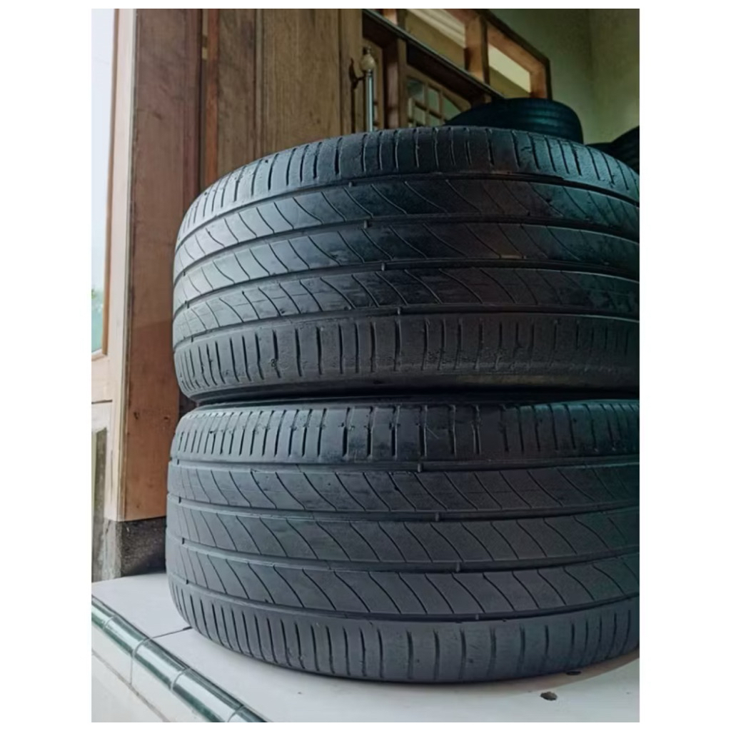 Ban Mobil R18 Continental 245/45/18