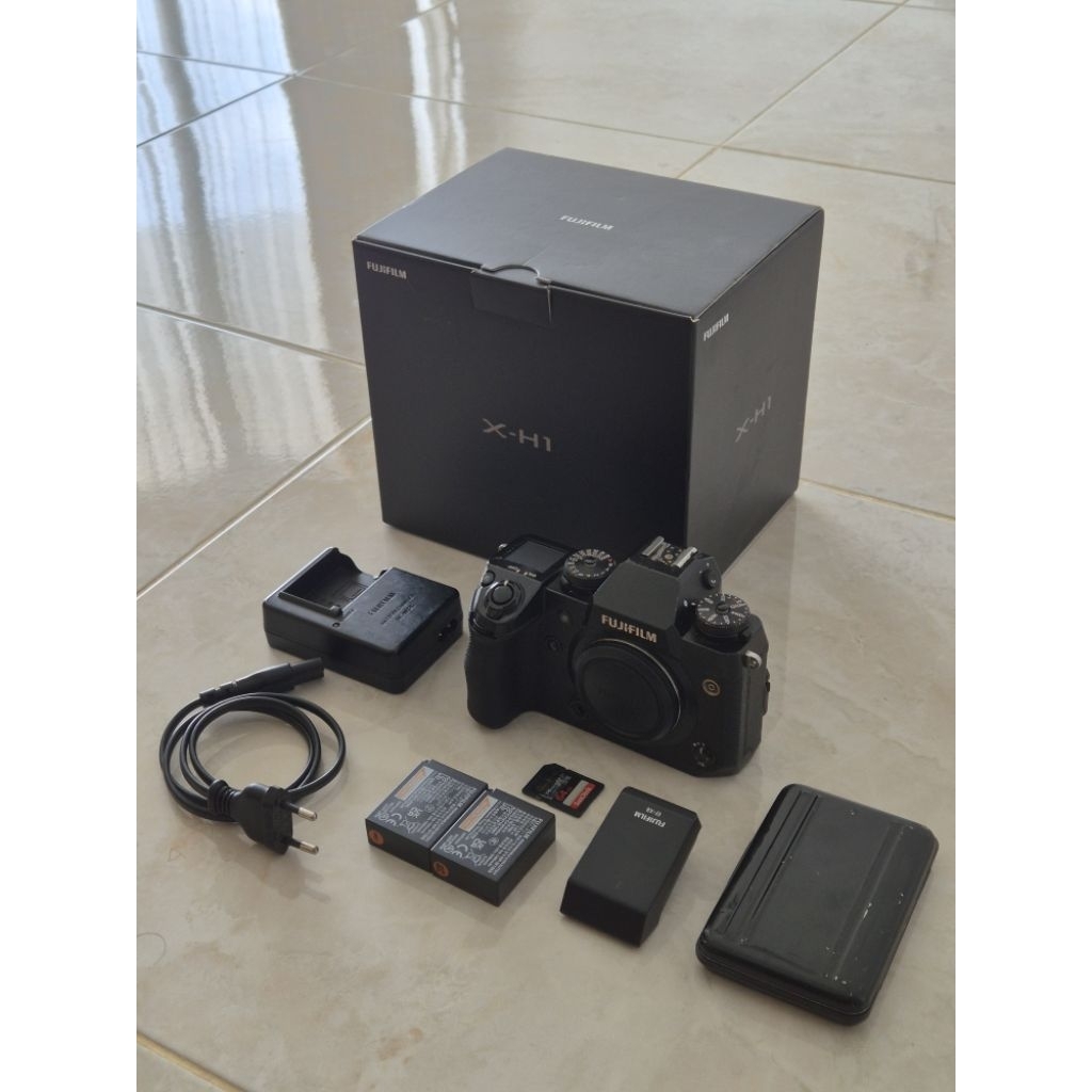 Kamera Fujifilm XH1 Warna Hitam Bekas