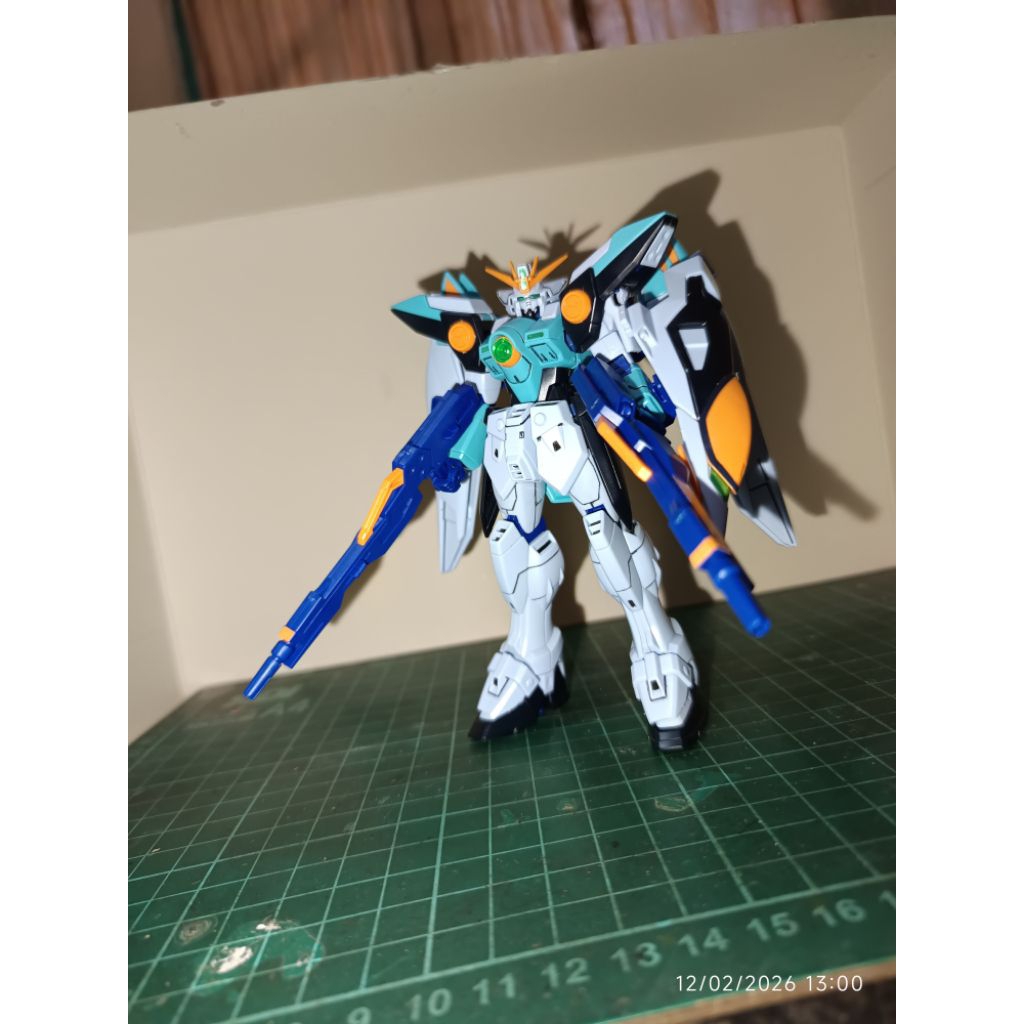 HG GUNDAM BREAKER BATLEOUGE WING GUNDAM SKY ZERO BANDAI