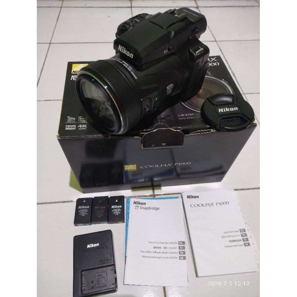 Nikon P1000 Like New bisa zoom bulan