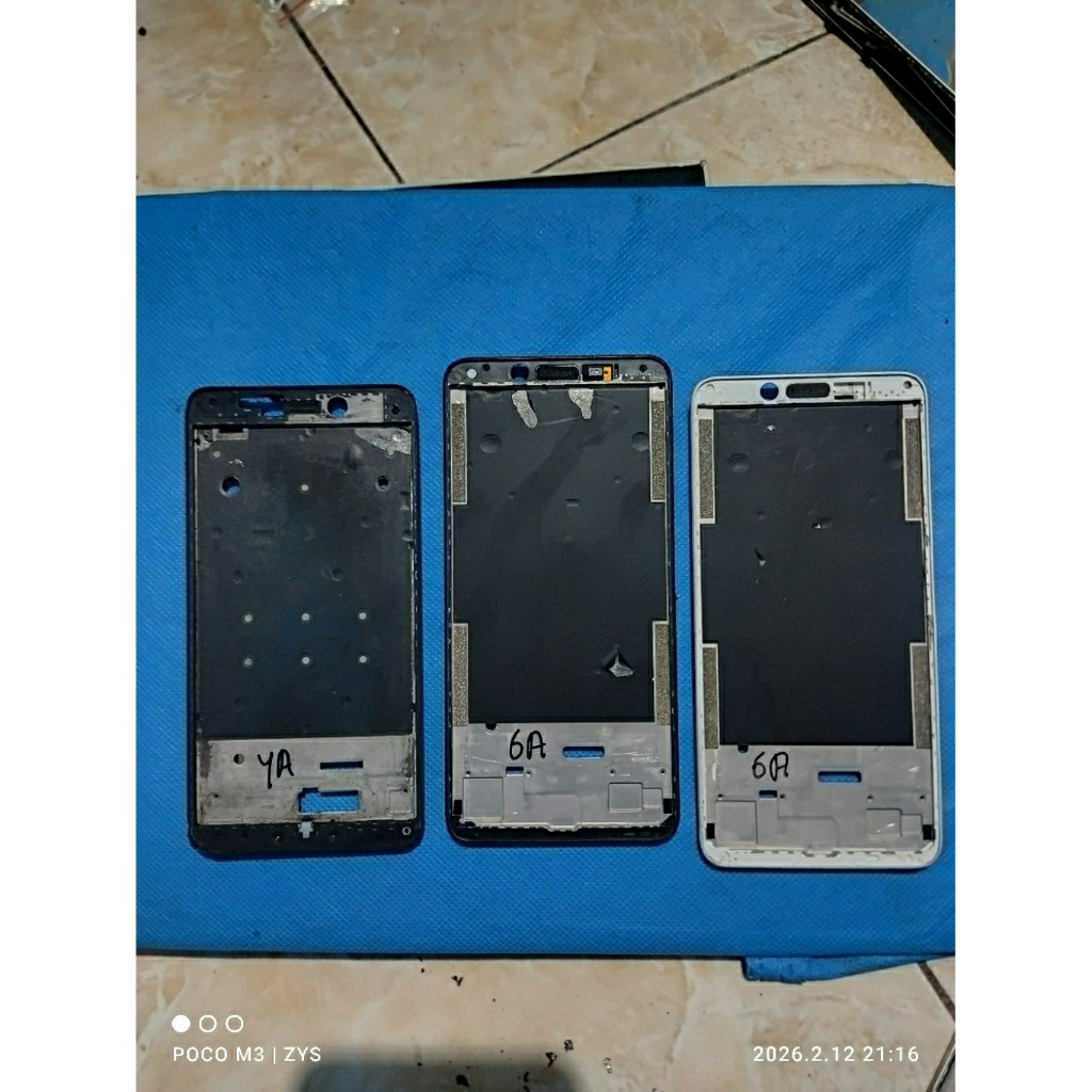 FRAME TATAKAN LCD TULANG TENGAH XIAOMI REDMI 4A/6A KONDISI FISIK MASI LAYAK PAKAI ASLI COPOTAN NO GO