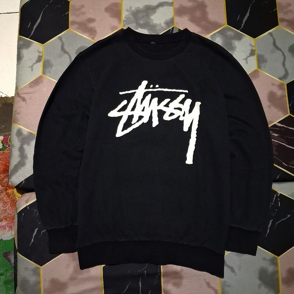 Crewneck Stussy