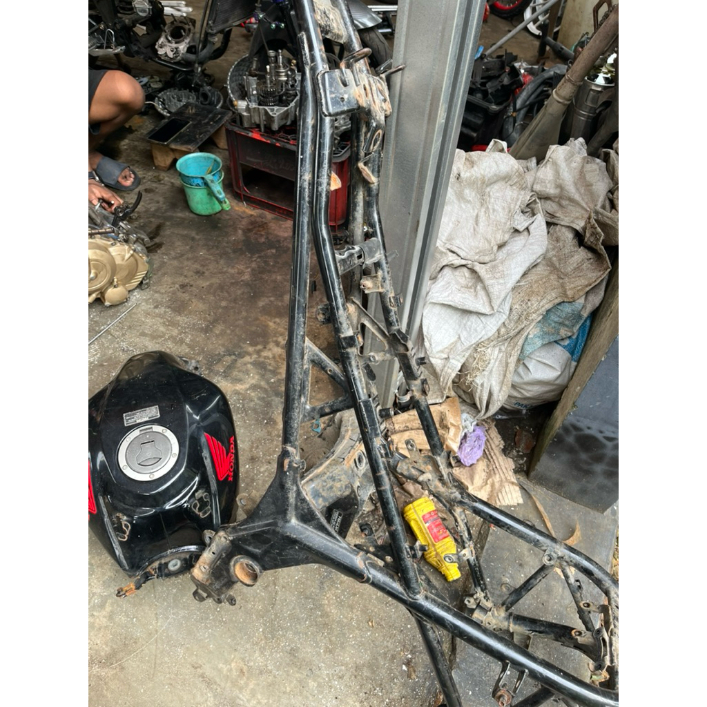 rangka original copotan cbr 150r facelift