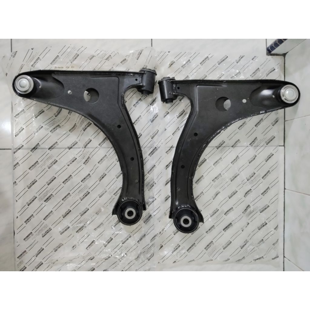 Lower Arm Sayap Depan Avanza Xenia Old Original Toyota