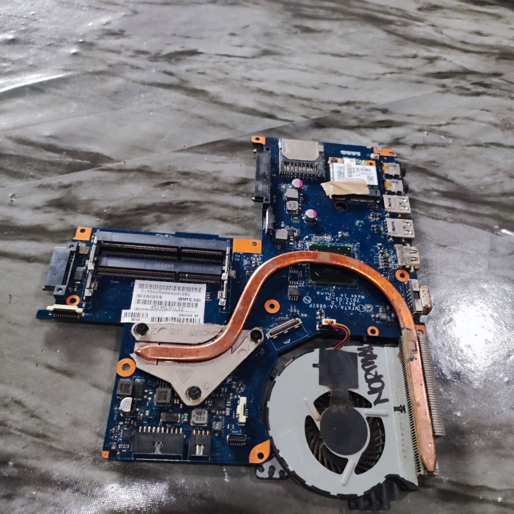 motherboard Mainboard Mobo normal laptop Toshiba L40-A