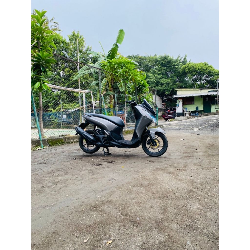 yamaha Lexi std 125cc bluecore fi 2021