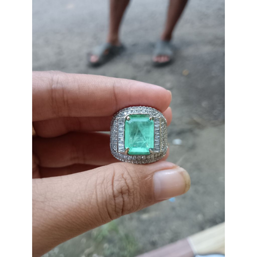 cincin zamrud Colombia natural