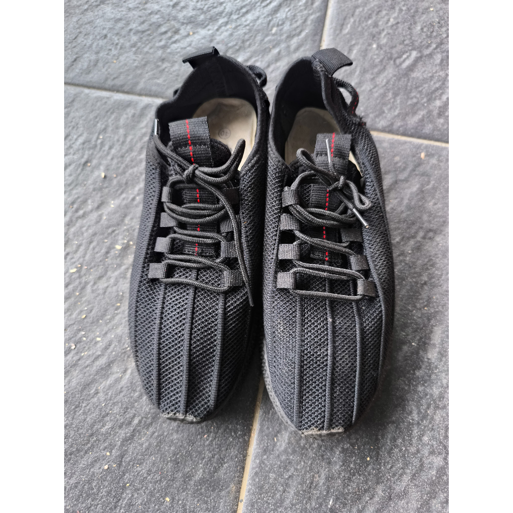 Sepatu Pria Dr Kelvin