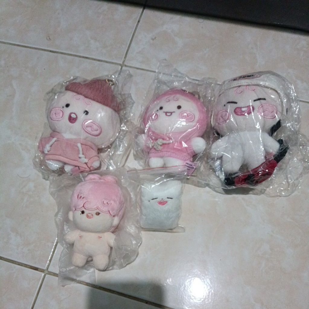 [READY/NEW] PHOTOCARD PC THE STORY RETOLD KANG DANIEL APEACH DOLL BONEKA WANNA ONE WANNAONE