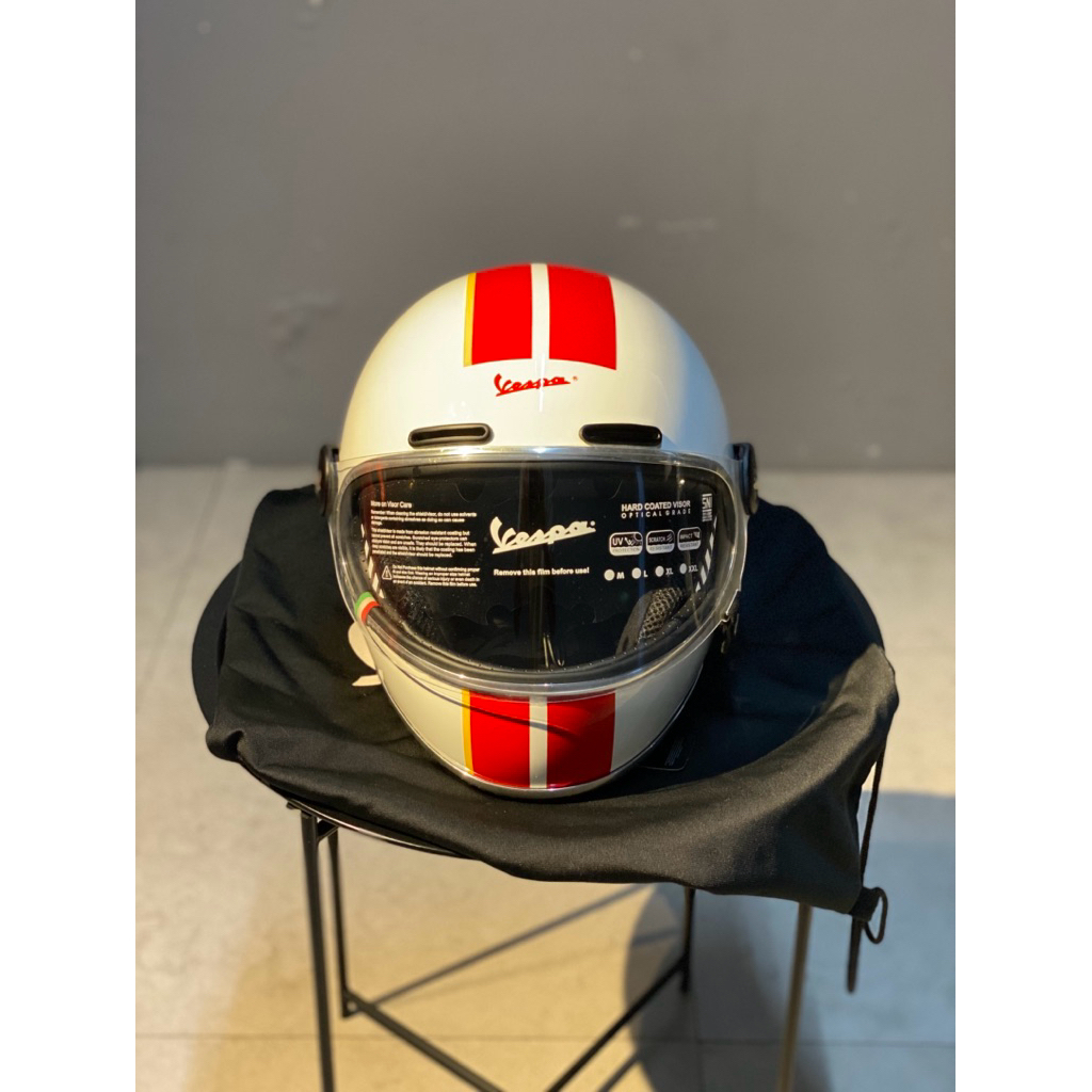 Helm Vespa Limited Racing Sixties