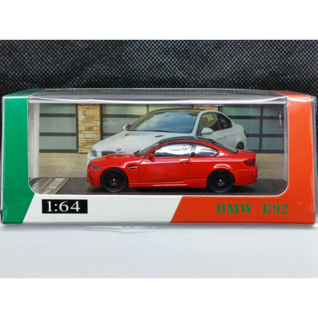 Fine Model BMW M3 E92 Coupe Red Carbon Roof (SEGEL)