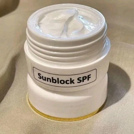 CREAM SIANG SUNBLOCK SPF 50 PEMUTIH WAJAH