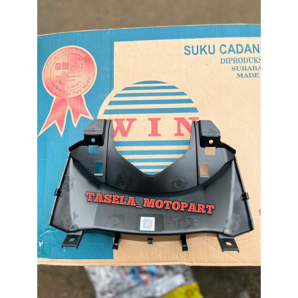 sambungan tameng atas vario 160 garnis tameng atas vario 160 K2S