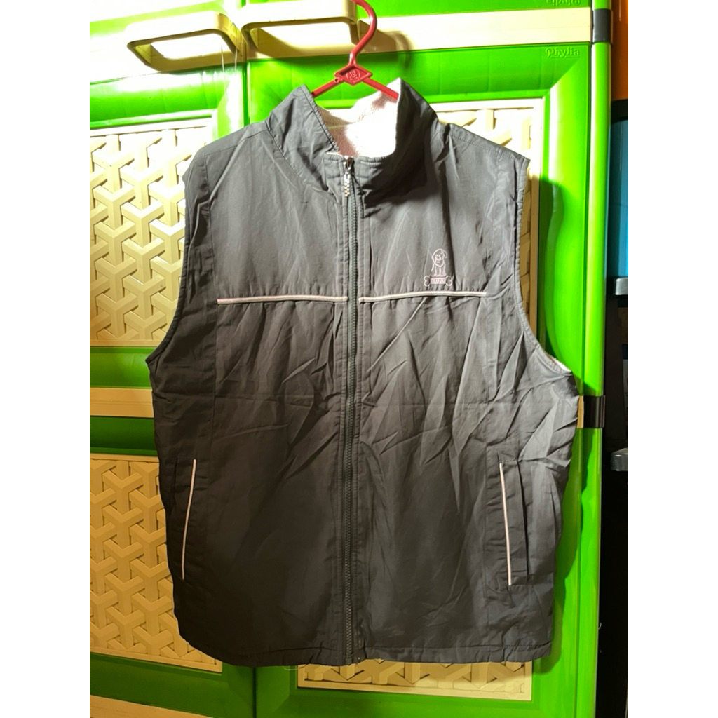 preloved Vest hiking