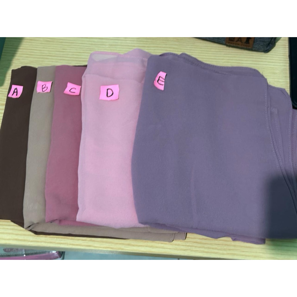 PRELOVED pasmina ceruty/kerudung persegi panjang