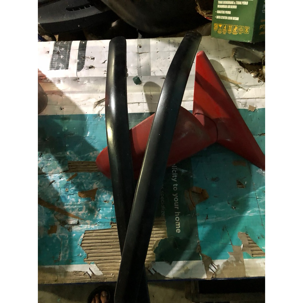 Spion Kanan lis bumper depan ferio