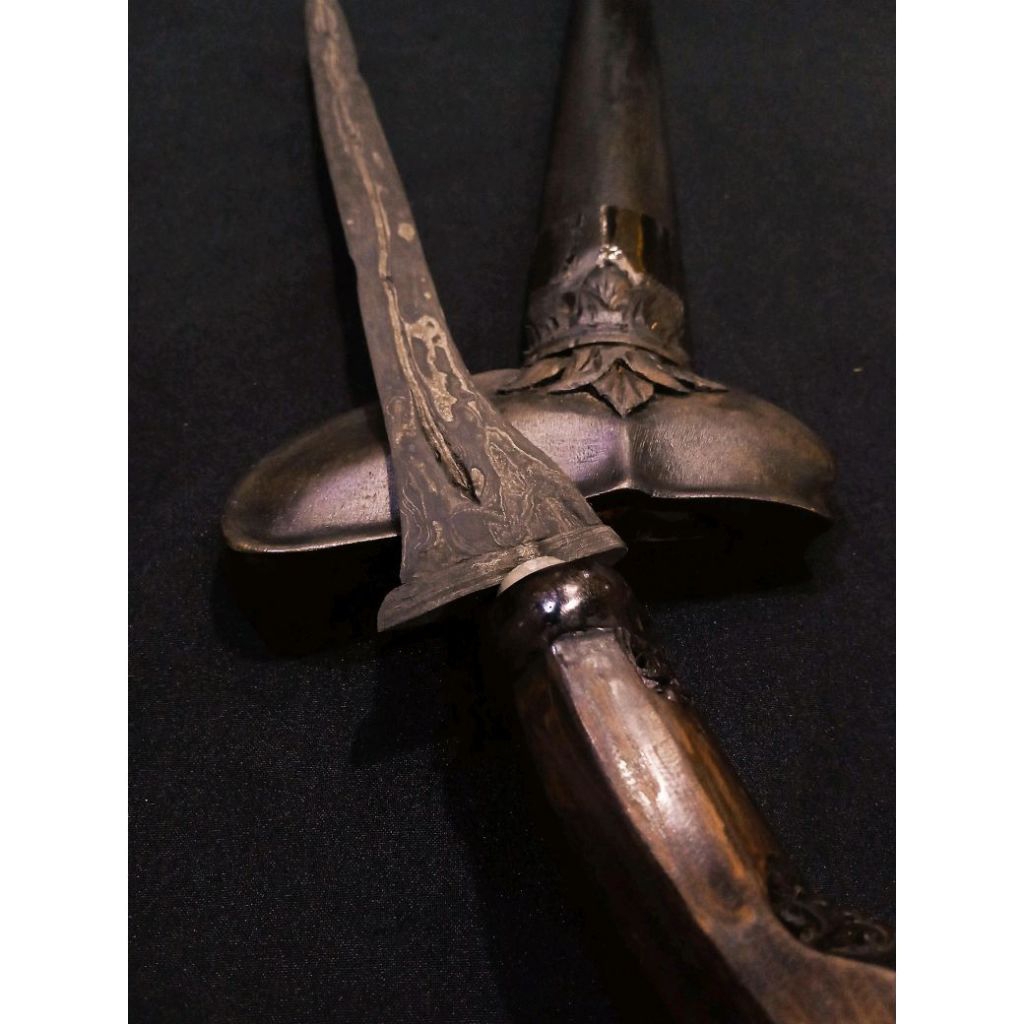 Keris sepuh Brojol pamor Sodo Lanang