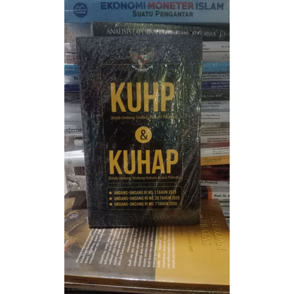Buku KUHP DAN KUHAP