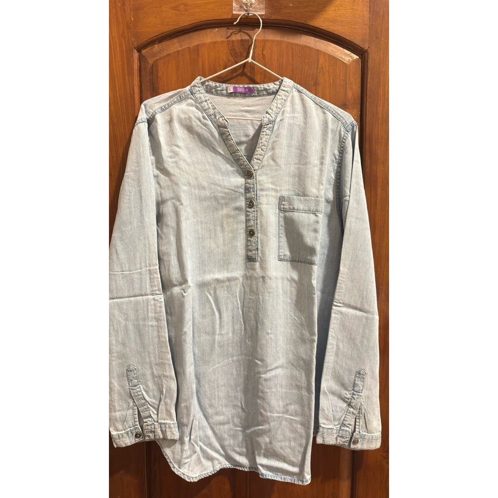 [Preloved] Kemeja denim - GEELA