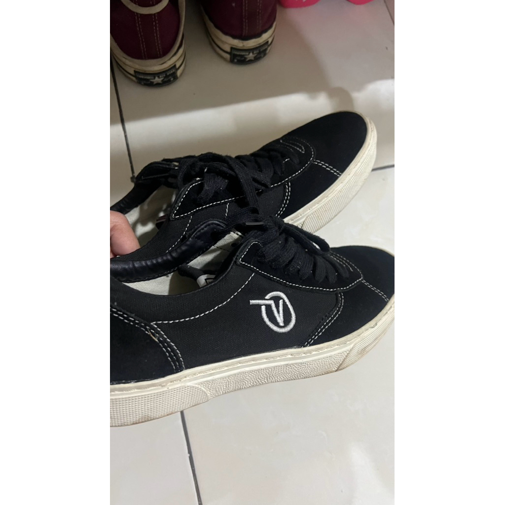 [prelove] Vans Paradoxxx size 42 Black | 27cm