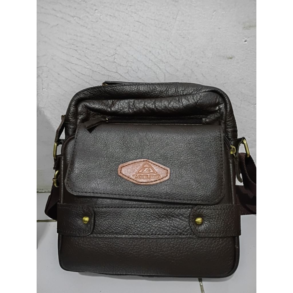 Tas selempang kulit sintetis jadul