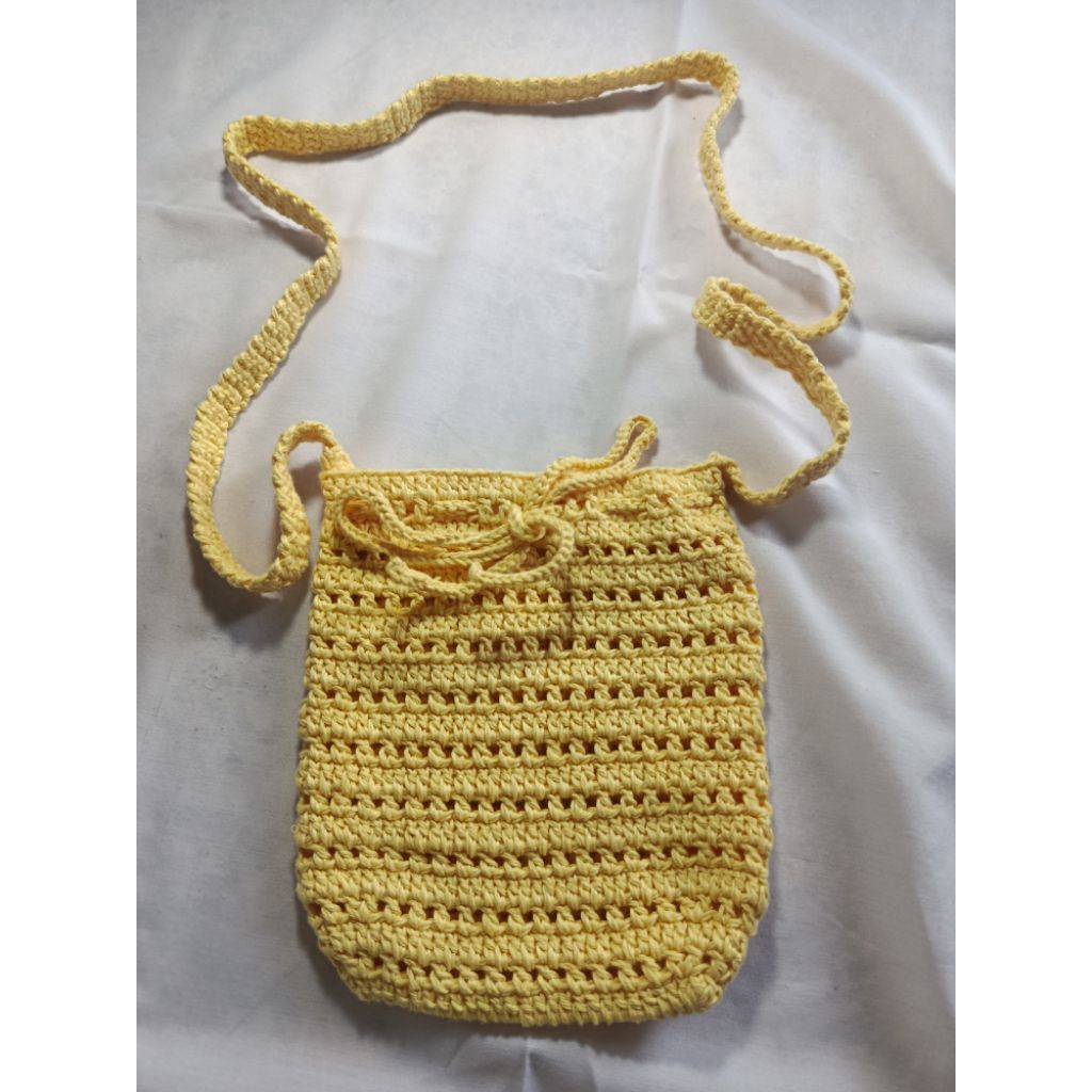 Tas Rajut Selempang Serut Muat Untuk HP dan Dompet