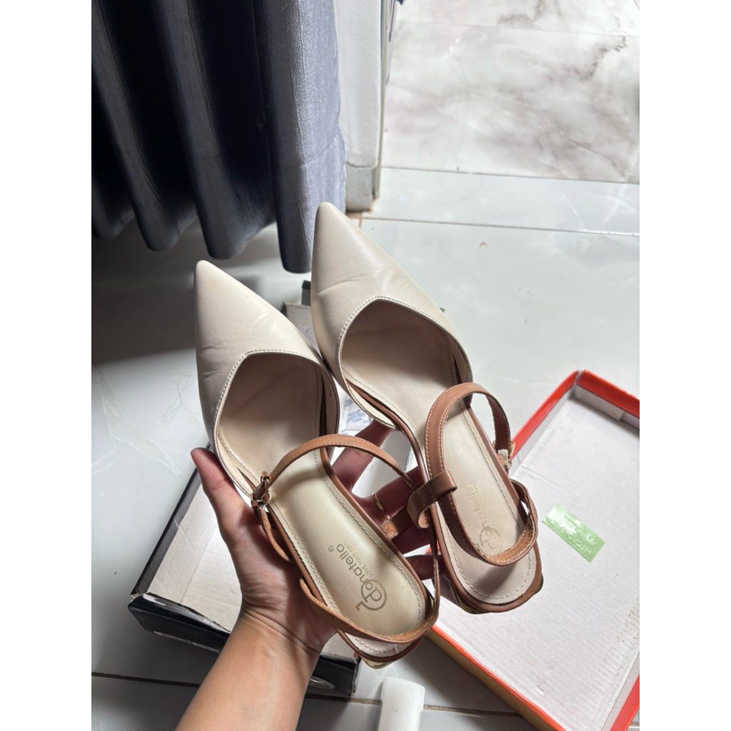 PRELOVED HEELS DONATELLO