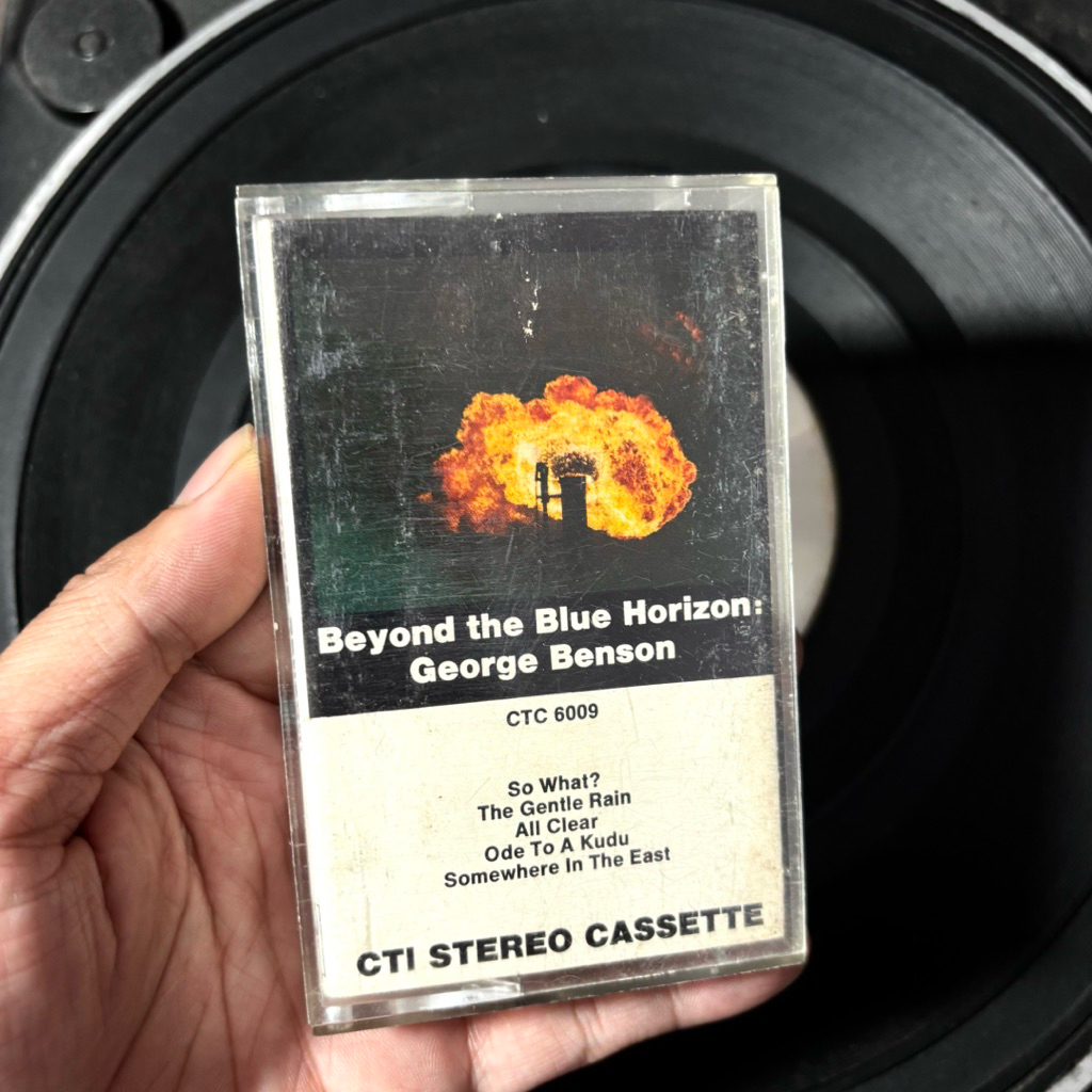 Kaset Pita George Benson Beyond the Blue Horizon Import USA / Jazz / Jazz Fusion / Post Bop